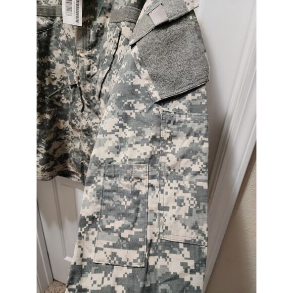 US ARMY Digital Camo Combat Shirt Military Tactical UCP Jacket Large Short New! - Picture 4 of 10